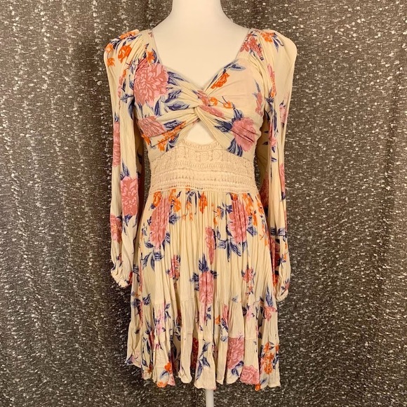 Angie Dresses & Skirts - Angie by Anthropologie Twist Front Floral Mini Dress Crochet Boho Women's Medium